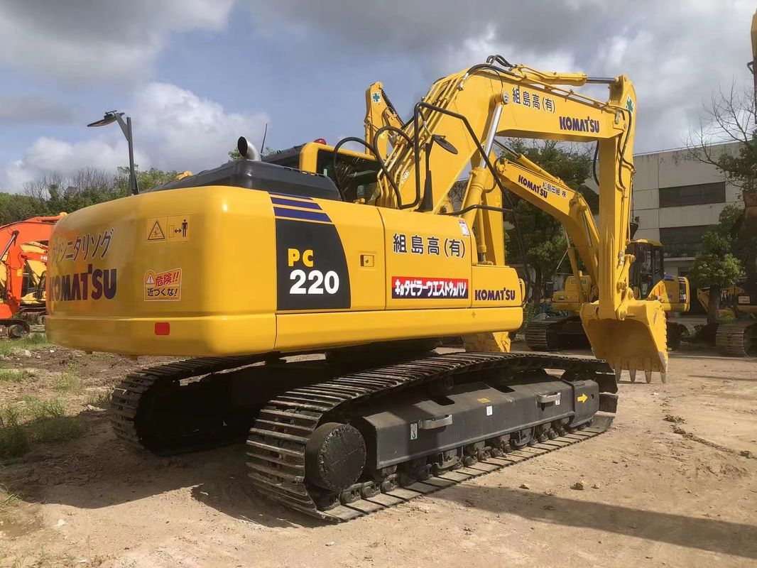 بیل مکانیکی دست دوم کوماتسو PC220-8 بیل مکانیکی 22 تنی دست دوم Komatsu PC220