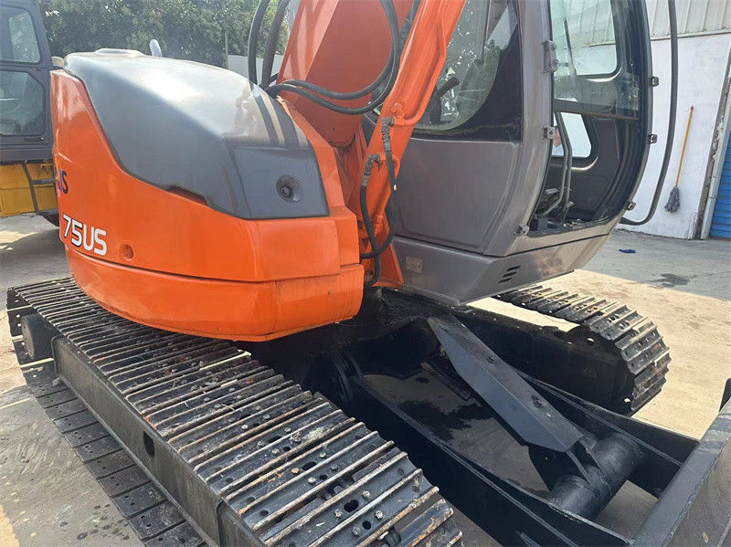 استفاده شده مینی حفاری Hitachi ZX75US استفاده شده 7.5 تن Hitachi ZX75 مینی حفاری حفاری