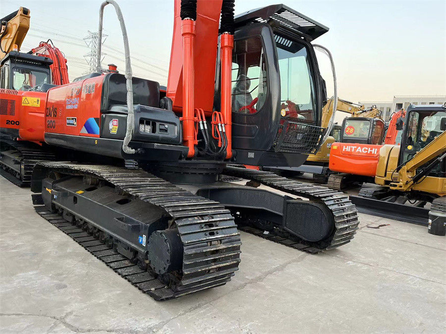 استفاده شده ژاپن سال 2021 هيتاشي ZX200 حفاری حالت عالی رنگ قرمز