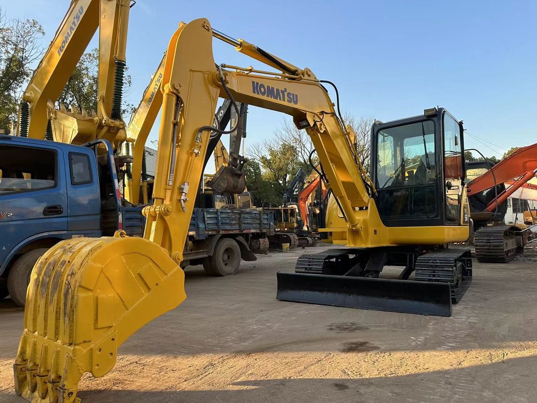 کاماتسو PC56-7 ميني اکساپتور استفاده شده 5 تن کاماتسو Excavator در حالت خوب