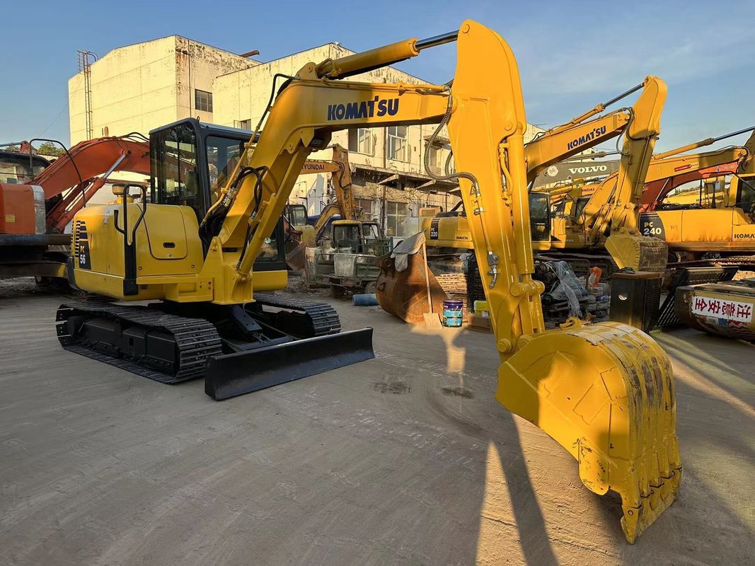 کاماتسو PC56-7 ميني اکساپتور استفاده شده 5 تن کاماتسو Excavator در حالت خوب