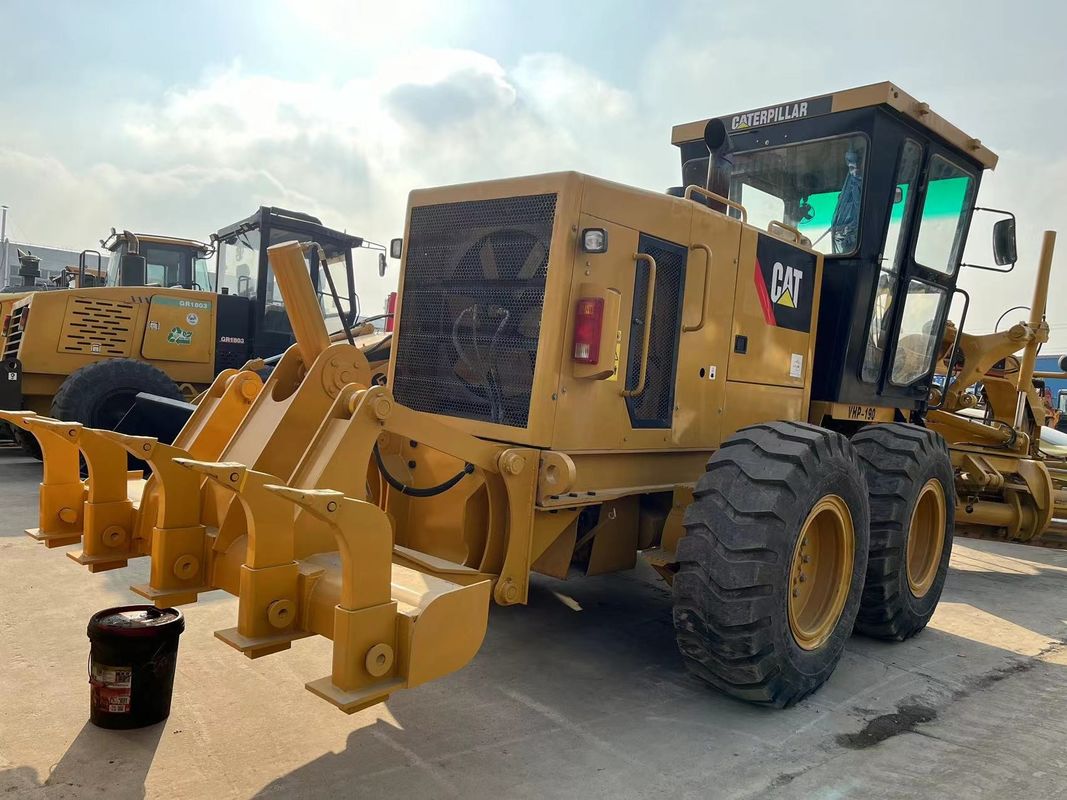 استفاده شده Caterpillar Motor Grader 140K در انبار دست دوم Cat 140 Motor Grader