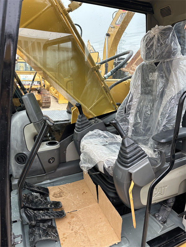 کاوشگر جابجا کننده نوع استفاده شده Caterpillar Excavator 320D2 برای نیازهای ساختمانی شما