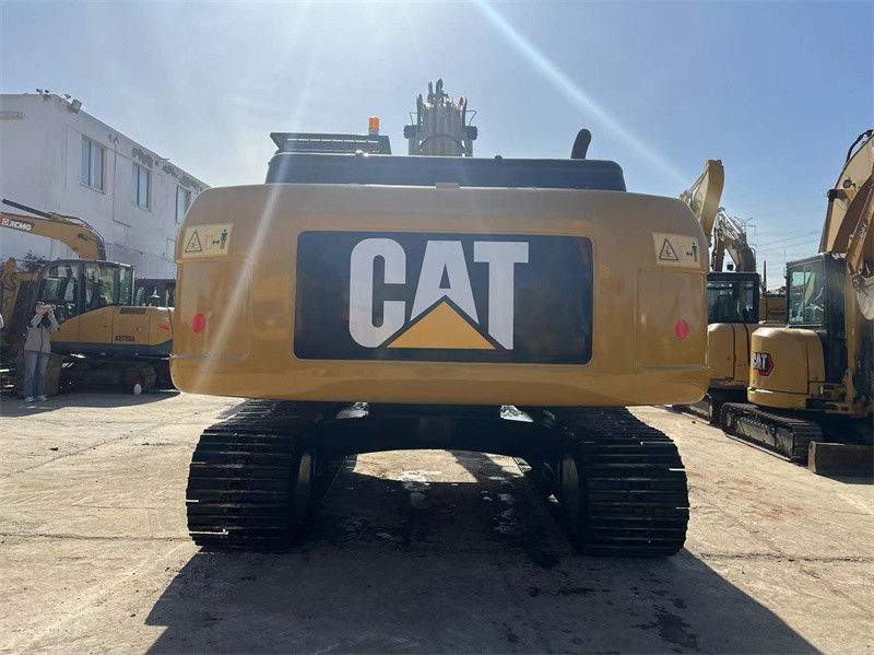 24 تن استفاده شده CAT 324DL Excavator با موتور C7