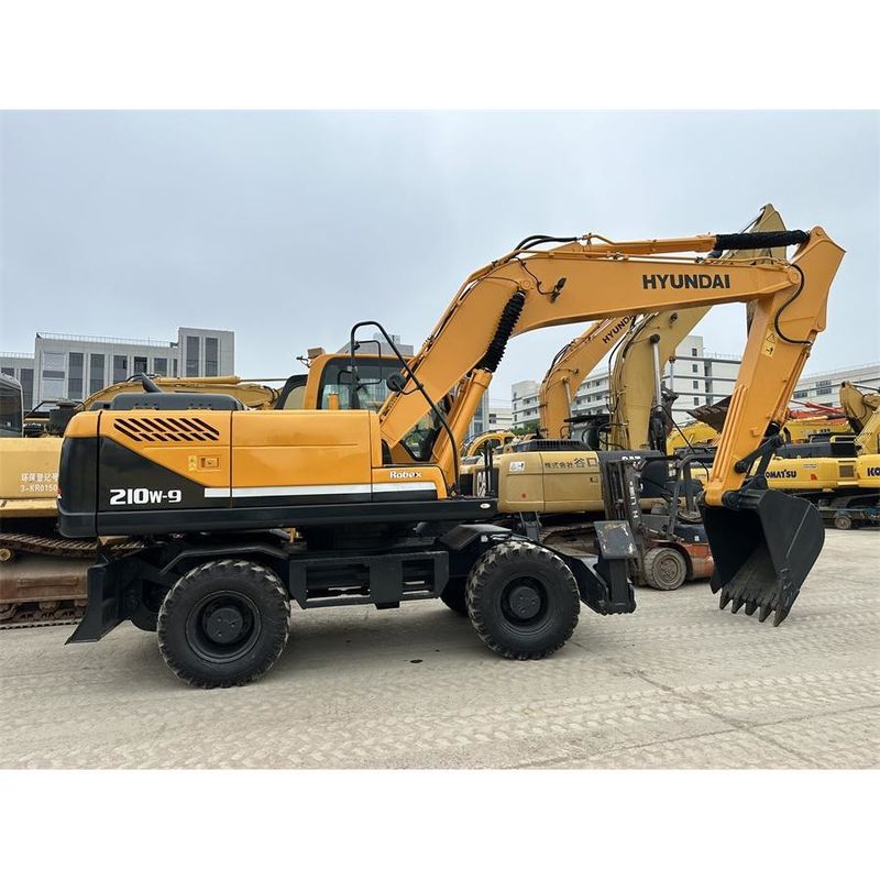 1900 Rpm کامینز QSB6.7 حفاری هیدرولیکی با 162 KN نیروی پاره کردن / 1.3 M3 ظرفیت سطل