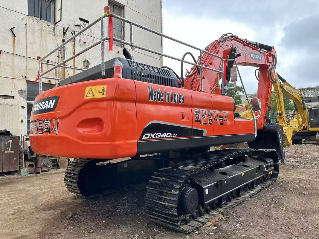 34 تن استفاده شده Doosan DX340LCA Excavator دست دوم Doosan DX340 Crawler Excavator