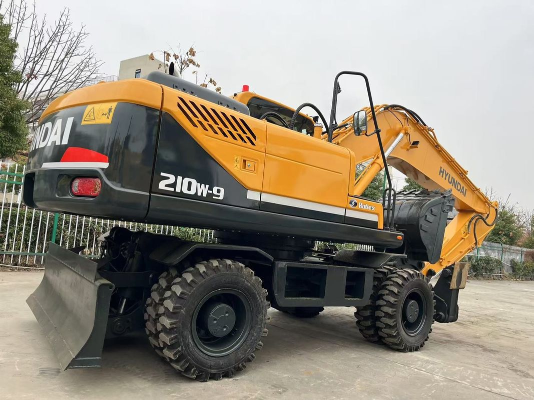 نوع جابجا شده Hyundai R210W-9 حفاری چرخ 21 تن حفاری چرخ Hyundai استفاده شده