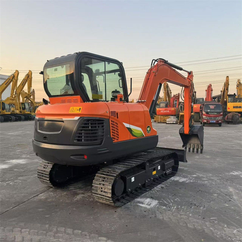 ميني Excavator جدید دوسان DX60E-10N ميني Excavator کرولر 6 تن دوسان