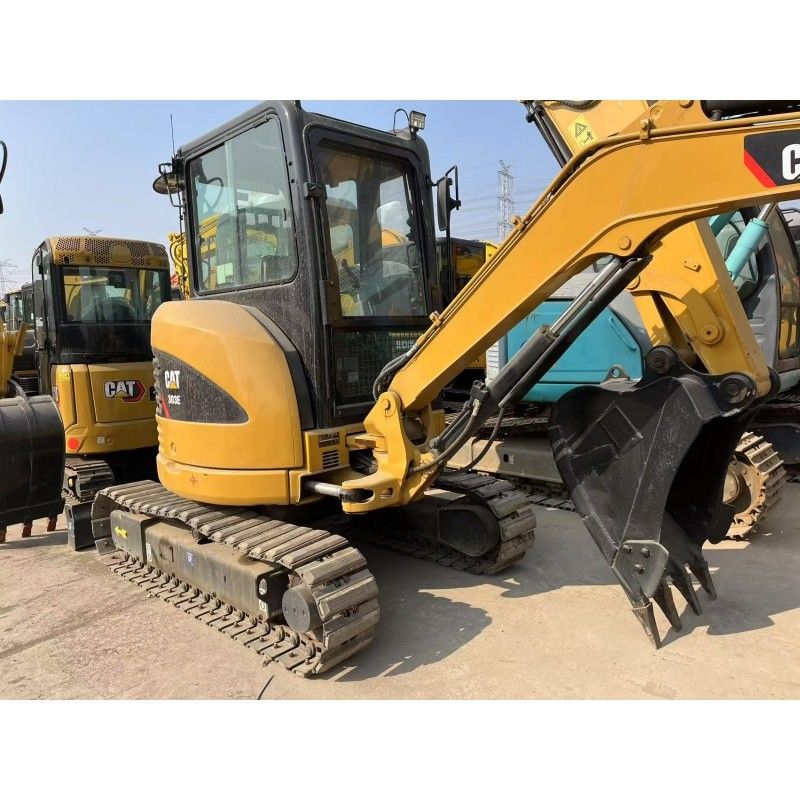 حفاری کوچک CAT 303E مورد استفاده برای سایت های ساختمانی کوچک و فضاهای تنگ
