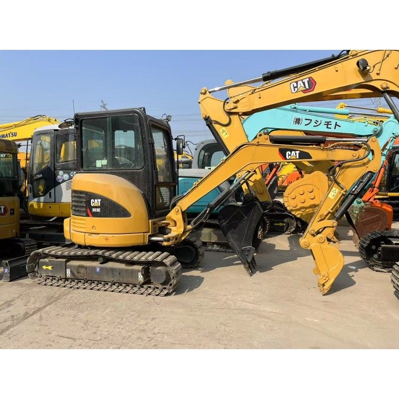 حفاری کوچک CAT 303E مورد استفاده برای سایت های ساختمانی کوچک و فضاهای تنگ