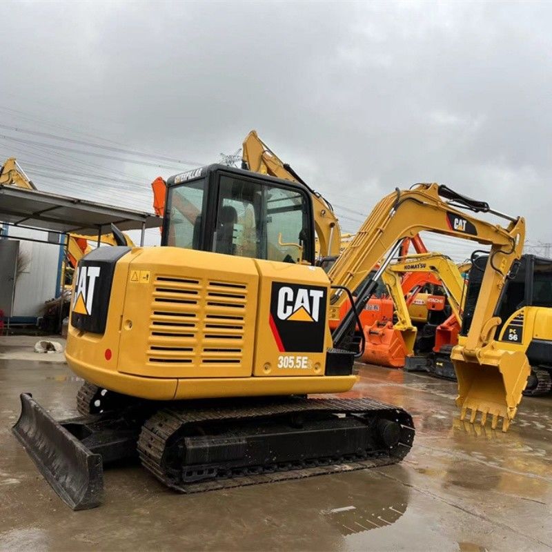 حفاری کوچک 5 تن CAT 305.5E2 با موتور دیزل C2.4