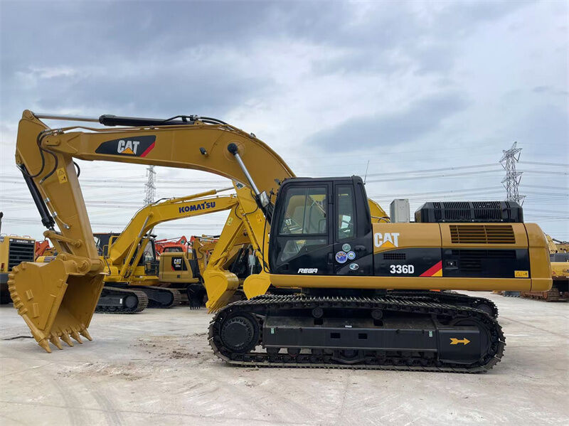 Caterpillar 336D Excavator مورد استفاده برای پروژه های بزرگ طراحی شده است که نیاز به بهره وری بالا و کار در محیط های سخت کار دارد