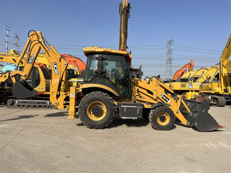 ماشین‌آلات ساختمانی در شرایط خوب، لودر بیل‌دار JCB 3CX نو برای فروش