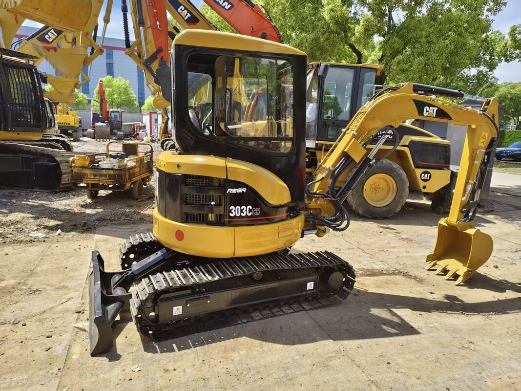 کاوشگرهای استفاده شده CAT 303C CR که قدرت حفاری قوی و هیدرولیک پاسخگو را ارائه می دهند