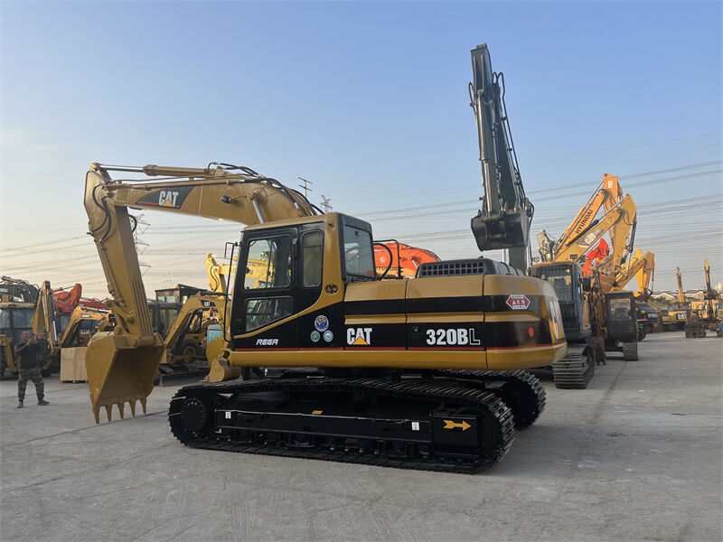 کاوشگر استفاده شده Cat 320BL 20 تن کاوشگر گربه متوسط برای فروش