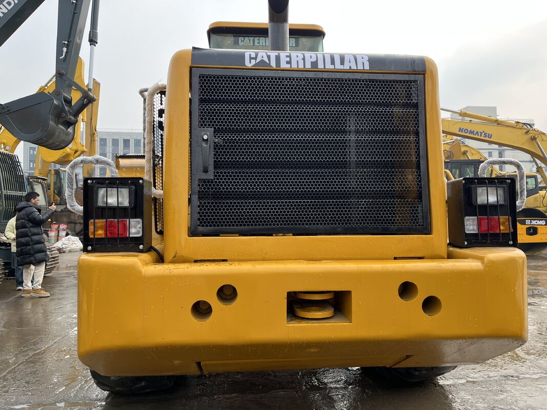 بارگذاری چرخ CAT 966H استفاده شده با نیروی شکستن بالا و نیروی محرک قوی ارائه عملکرد در محیط های صنعتی خشن