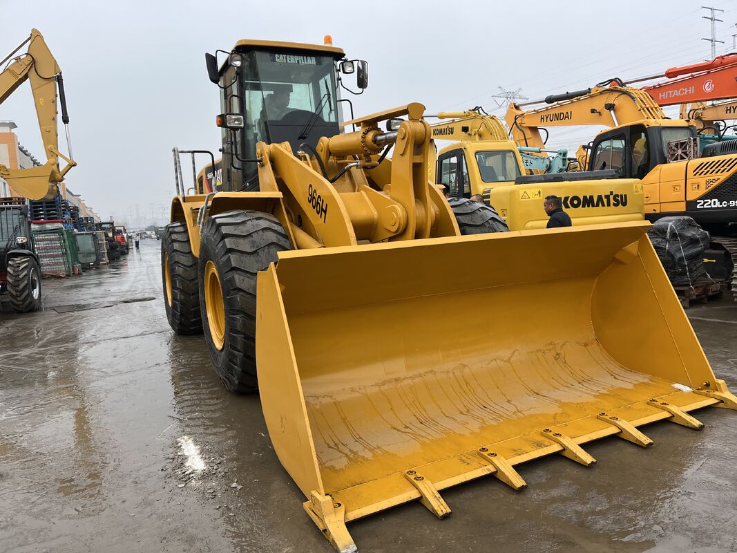 بارگذاری چرخ CAT 966H استفاده شده با نیروی شکستن بالا و نیروی محرک قوی ارائه عملکرد در محیط های صنعتی خشن