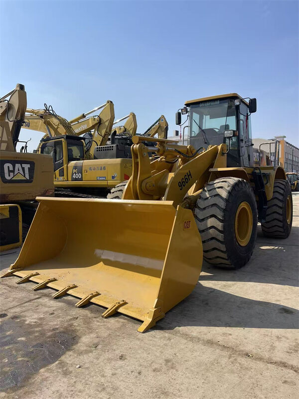 بارگذاری چرخ CAT 966H استفاده شده با موتور ویچای 23698kg وزن عملیاتی و ظرفیت سطل 4.0m3