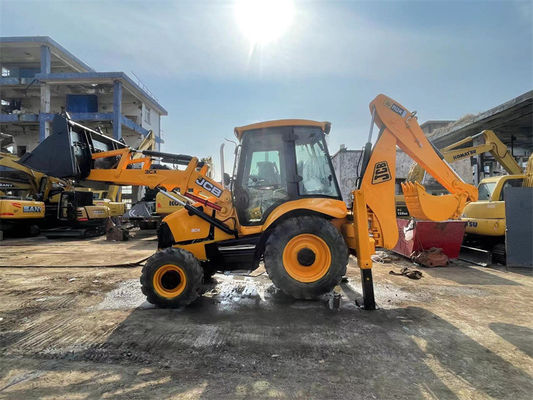 بارگیری ماشین باکر JCB 3CX مورد استفاده در حالت خوب